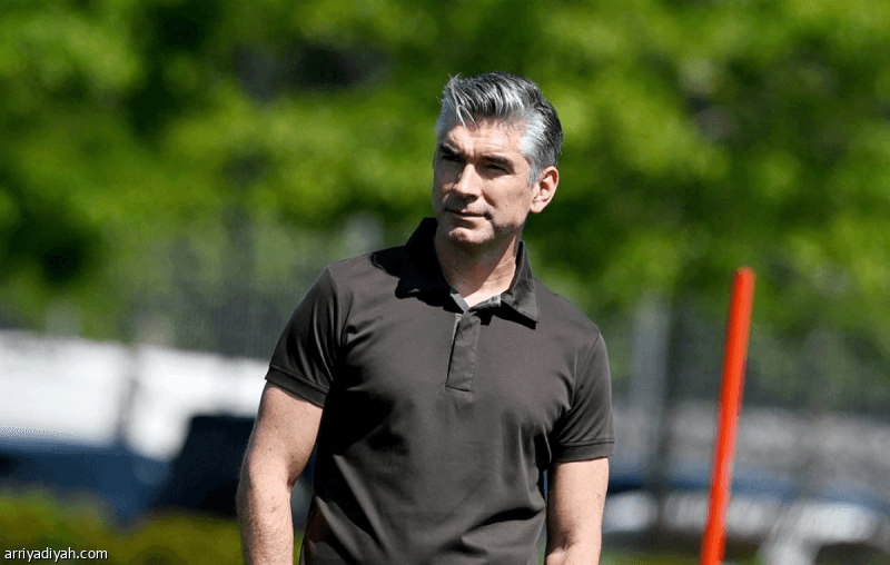Hughes takes over at Al Hilal