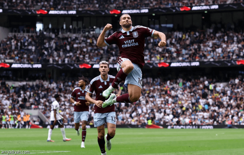 Villa's hat-trick deepens Spurs' struggles