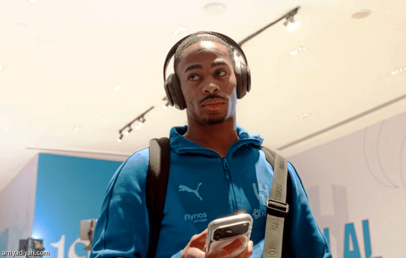 الهلال يواجه نيوم في هجوم بقيمة نصف مليار