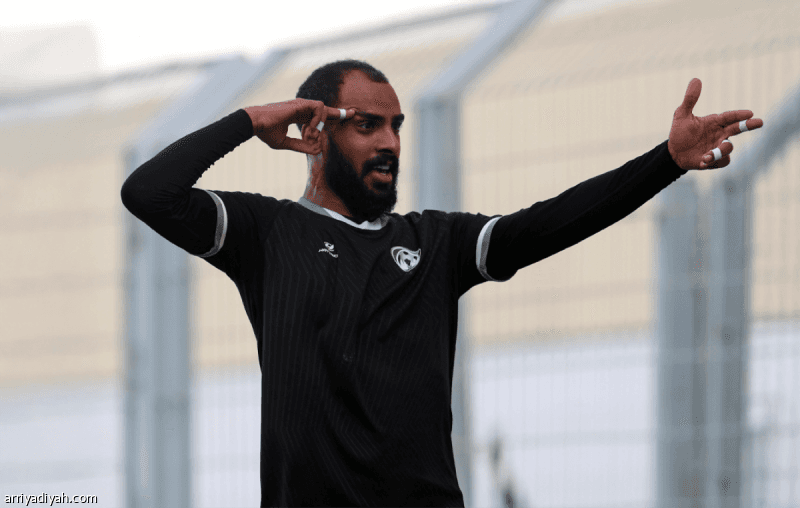 Khalifa becomes fourth Hajr renewal