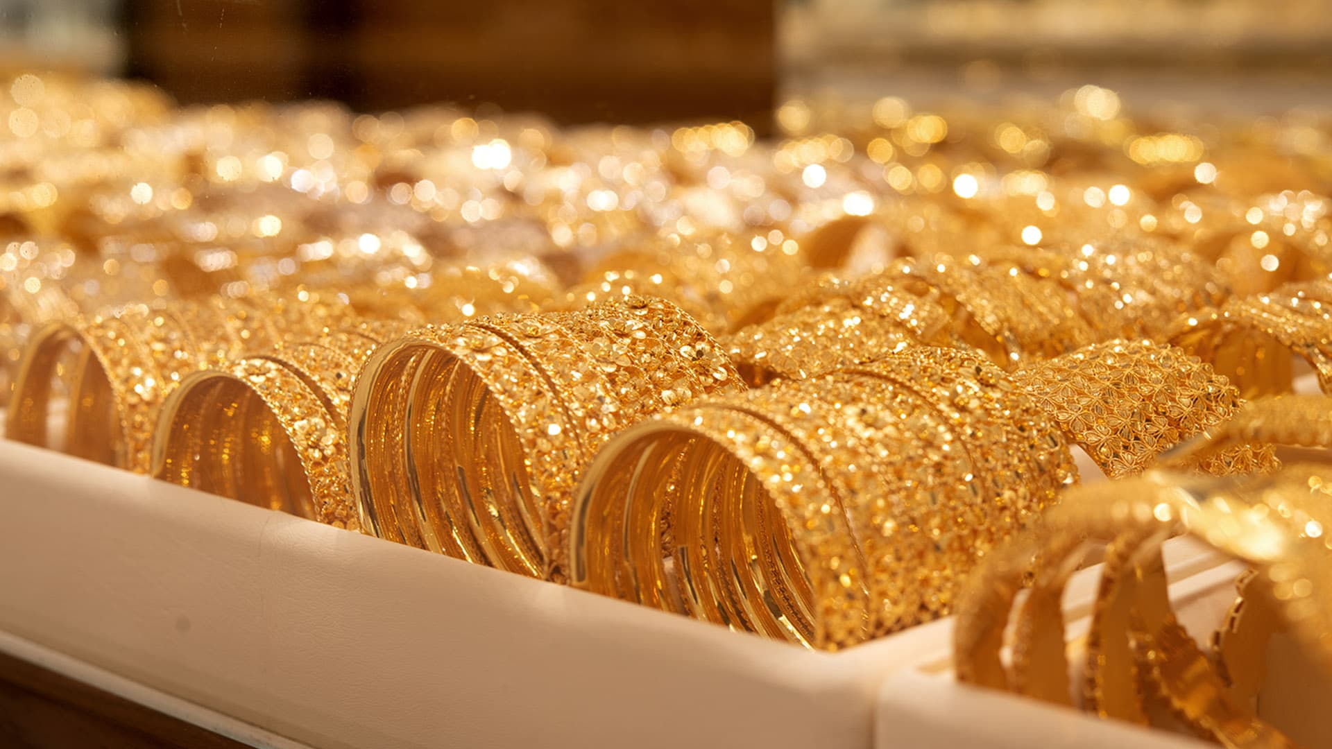 Gold prices fall in second valuation