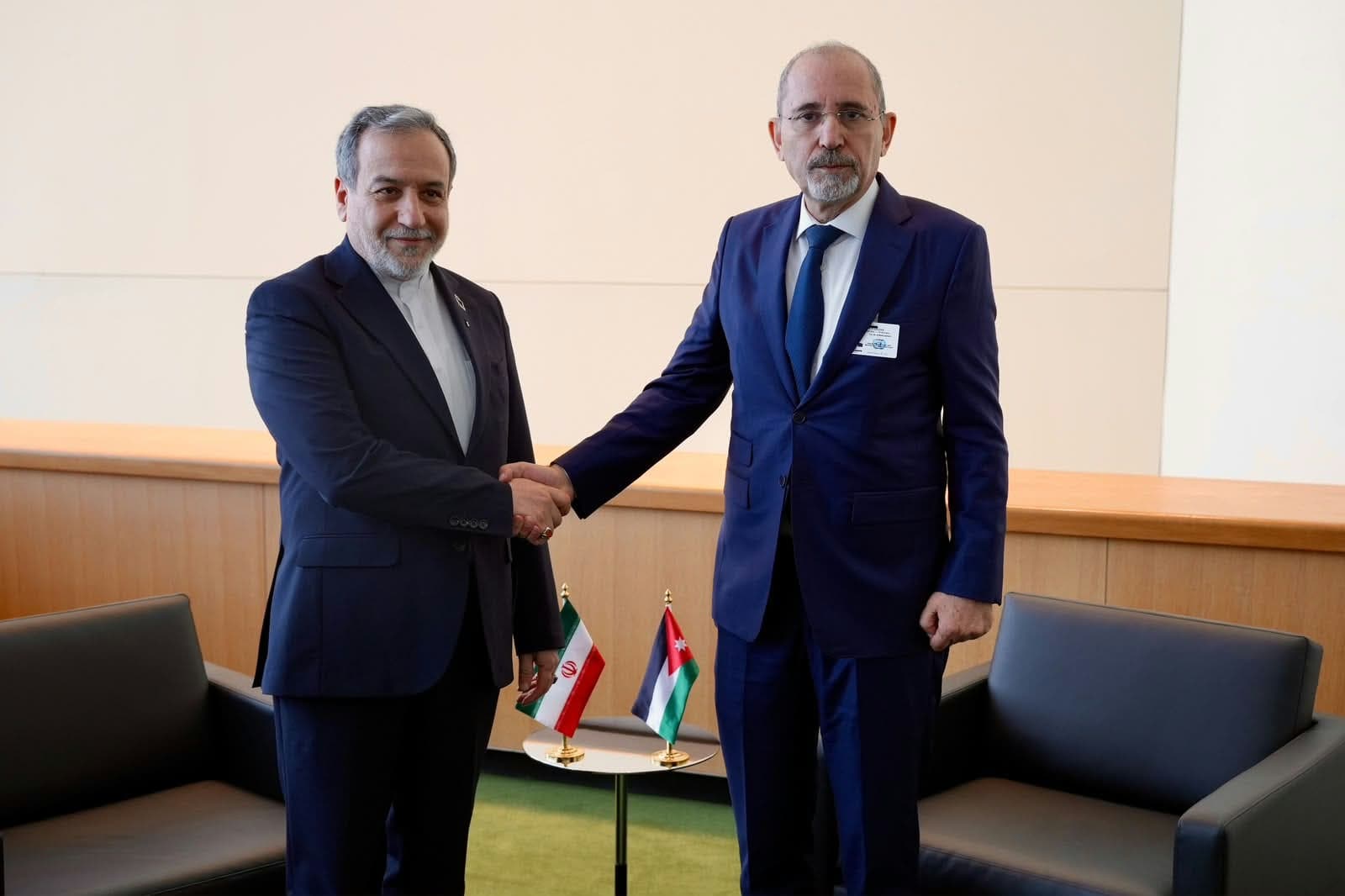 Al-Safadi and Iranian official discuss halting attacks