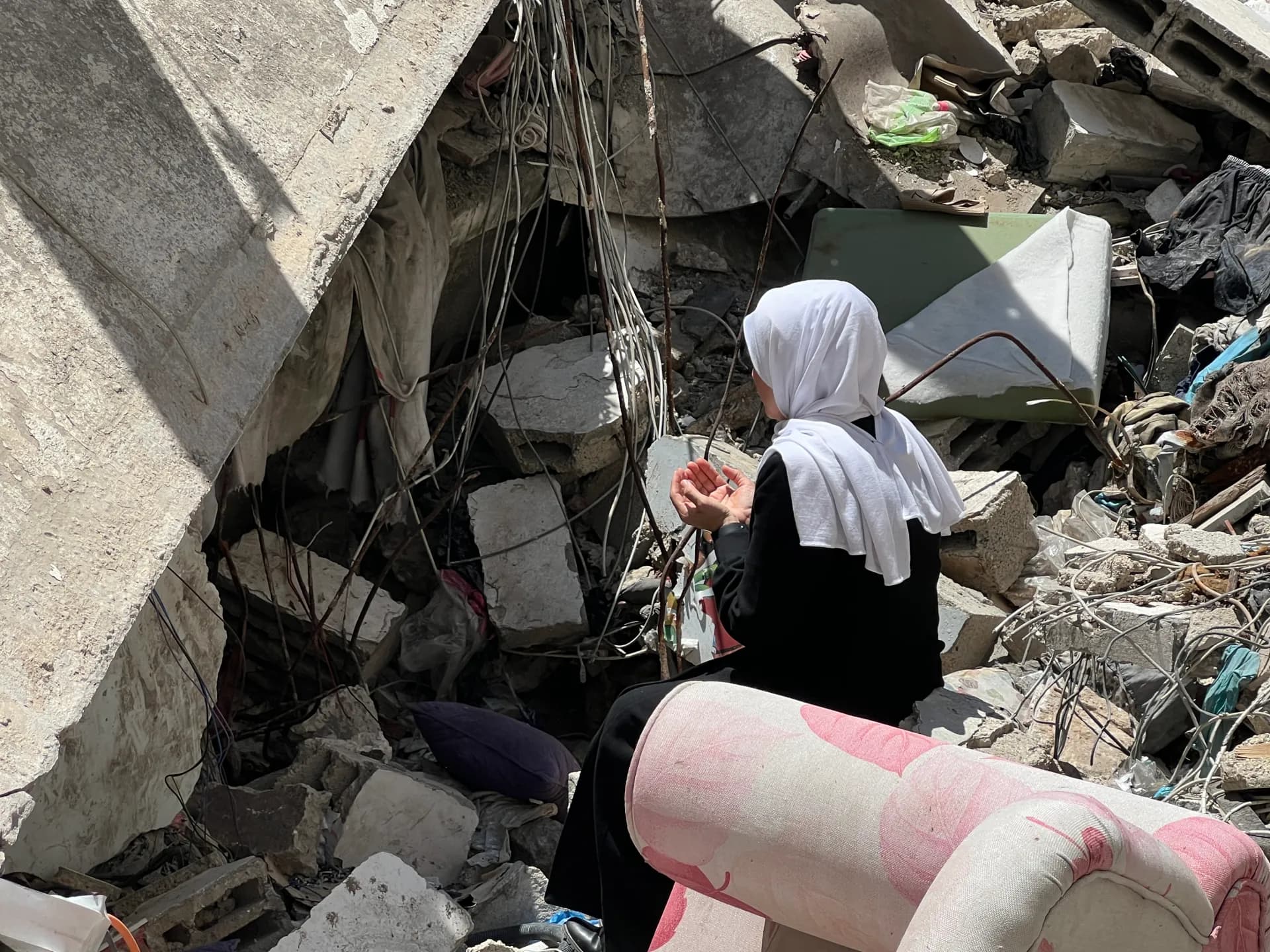 Three killed and injured in Gaza airstrikes
