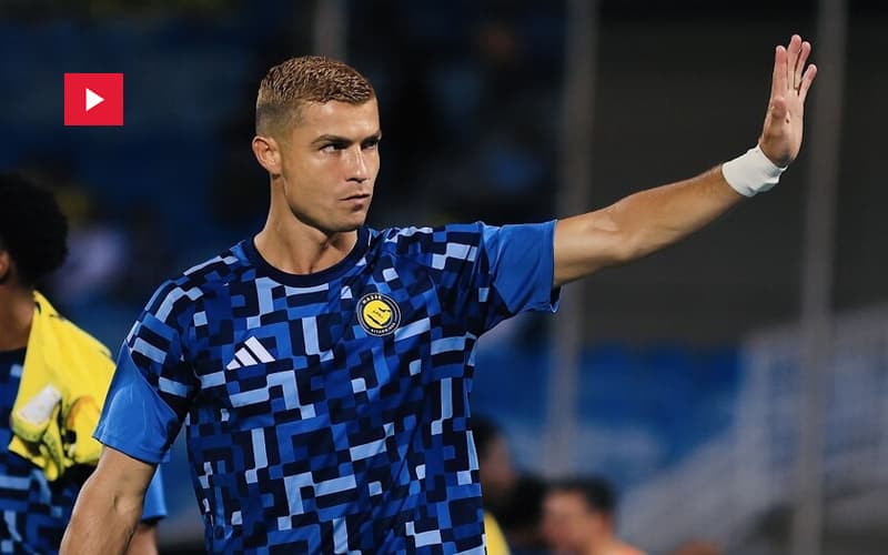 Ronaldo reacts angrily after being subbed