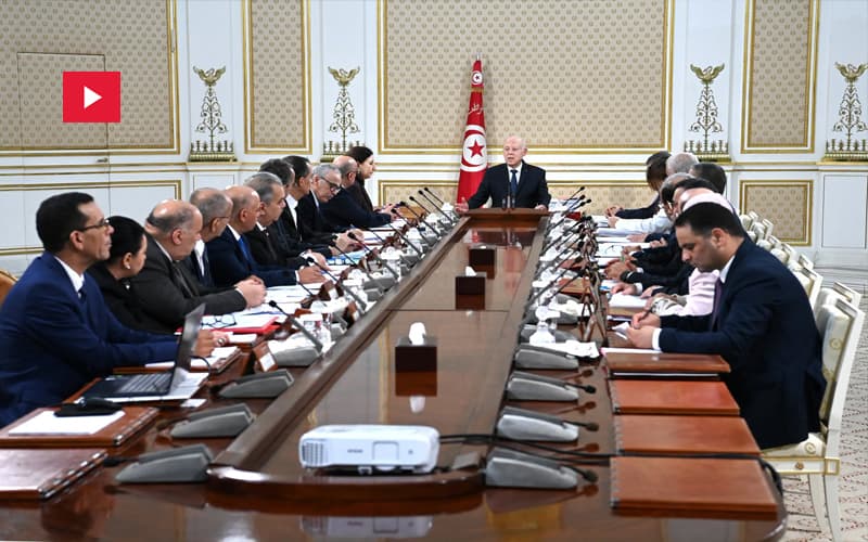 Council reviews amendments to Decree 54
