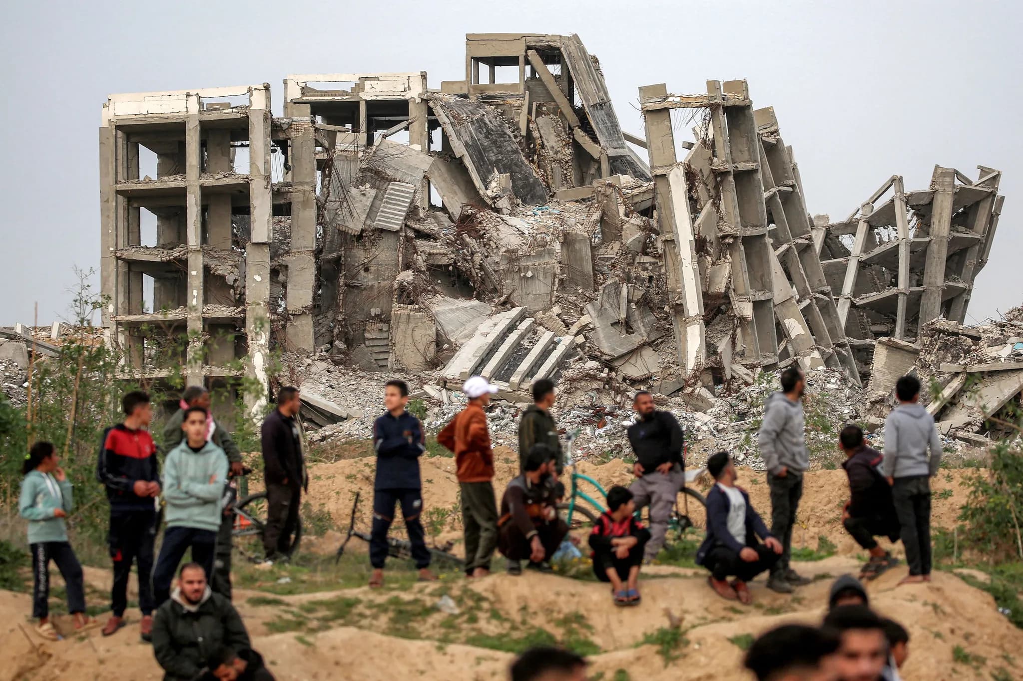 Al-Amin Al-Shabi Discusses Era's Crisis