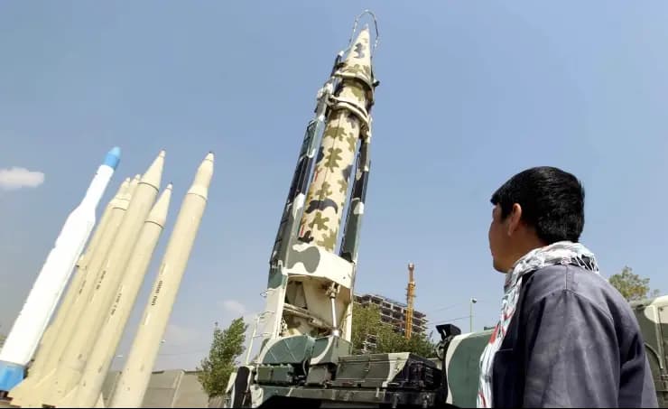 Saudi Arabia intercepts missile near Riyadh