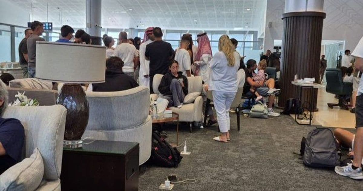 Fly Dubai passengers recount cockpit incident