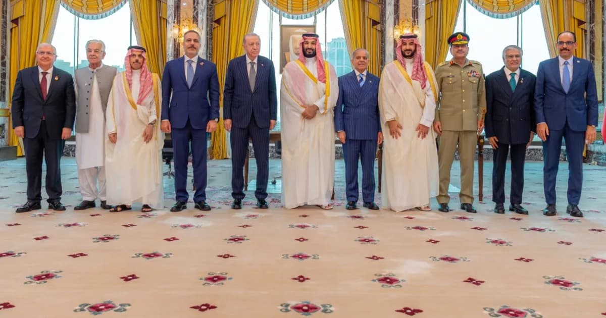 مكة تبرم اتفاقية دفاع مشترك