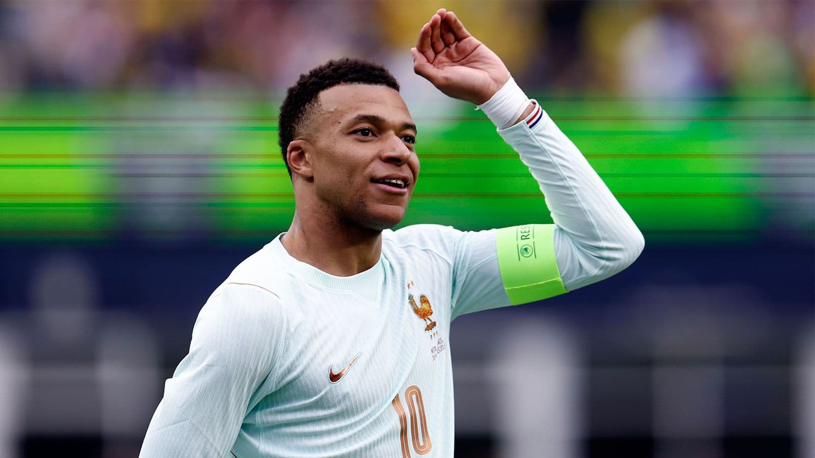Mbappé uses his clothes rack