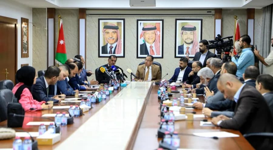 Parliament Reviews Land and Water Files