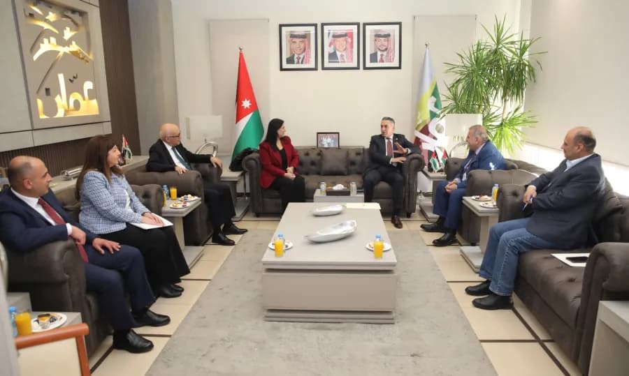 Amman and Ramallah Municipals Seek Cooperation