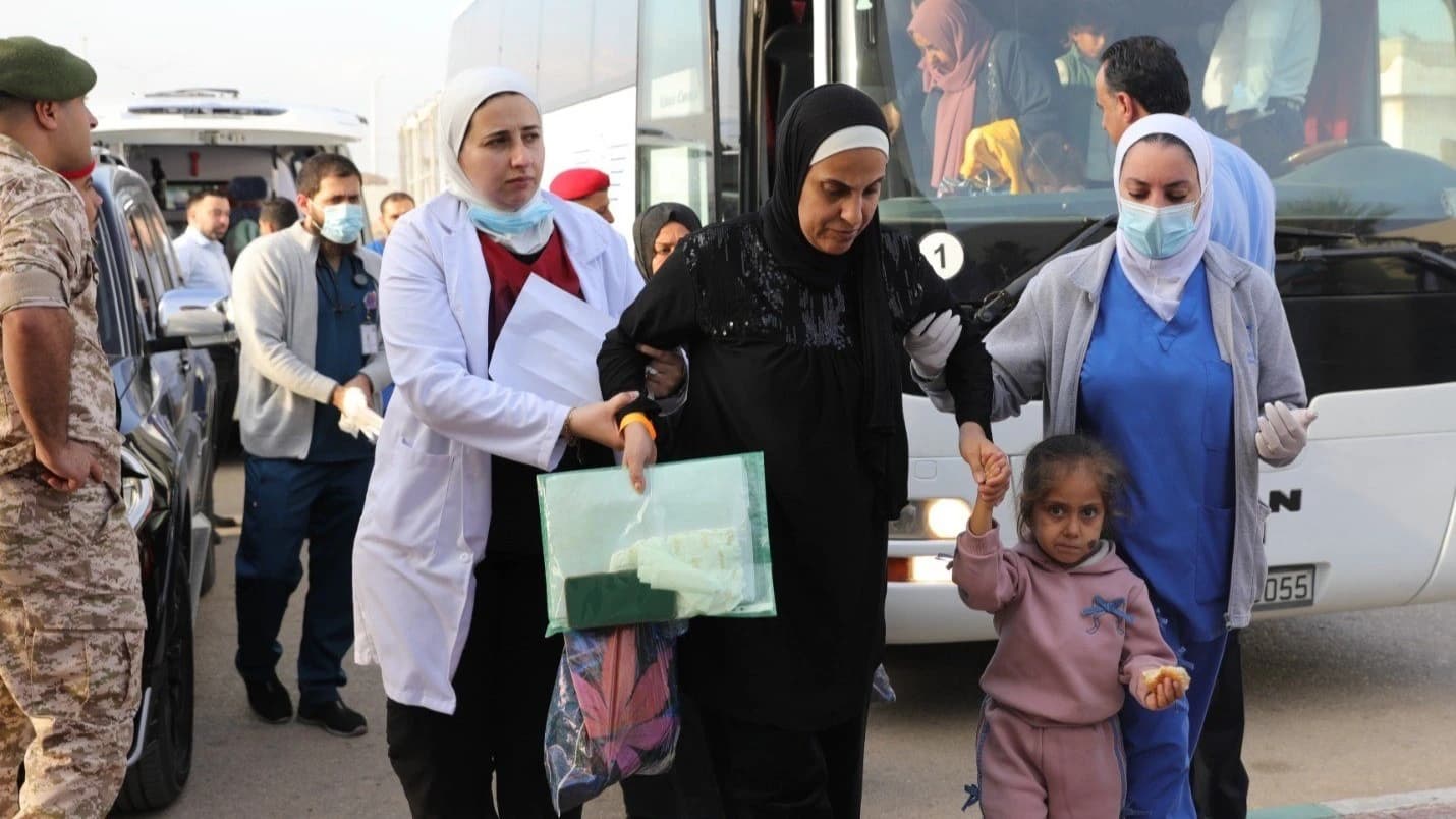 Jordanian Forces Evacuate 20 Sick Children from Gaza