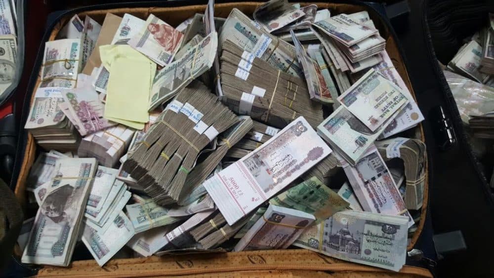 ضبط متهمين بنغل 80 مليون جنيه للتوظيف