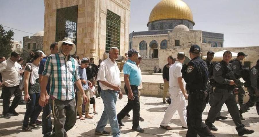 الرئاسة الفلسطينية تحذر من محاولات تقسيم الأقصى