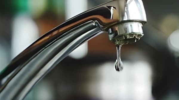 مياه القاهرة تصلح كسر خط عباس العقاد