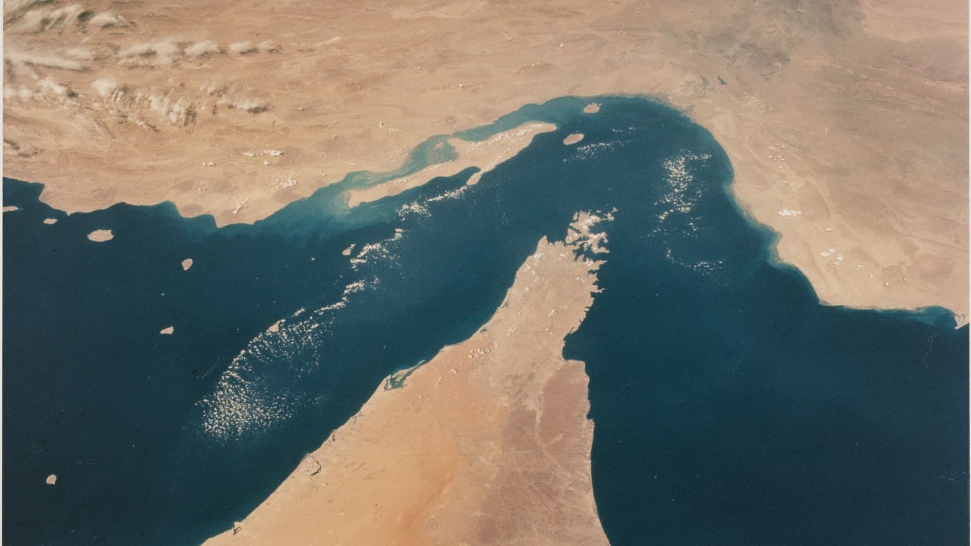 مقتل و3 جرحى نتيجة هجوم على سفينة إيرانية في هرمز