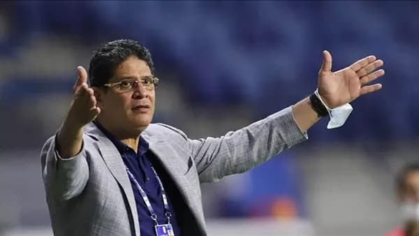 أشرف نصار يوضح تطورات إصابة أيمن الرمادي