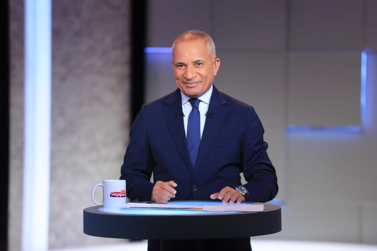 أحمد موسى يتحدث عن مصادر تمويل غادة نجيب ومنى الشاذلي