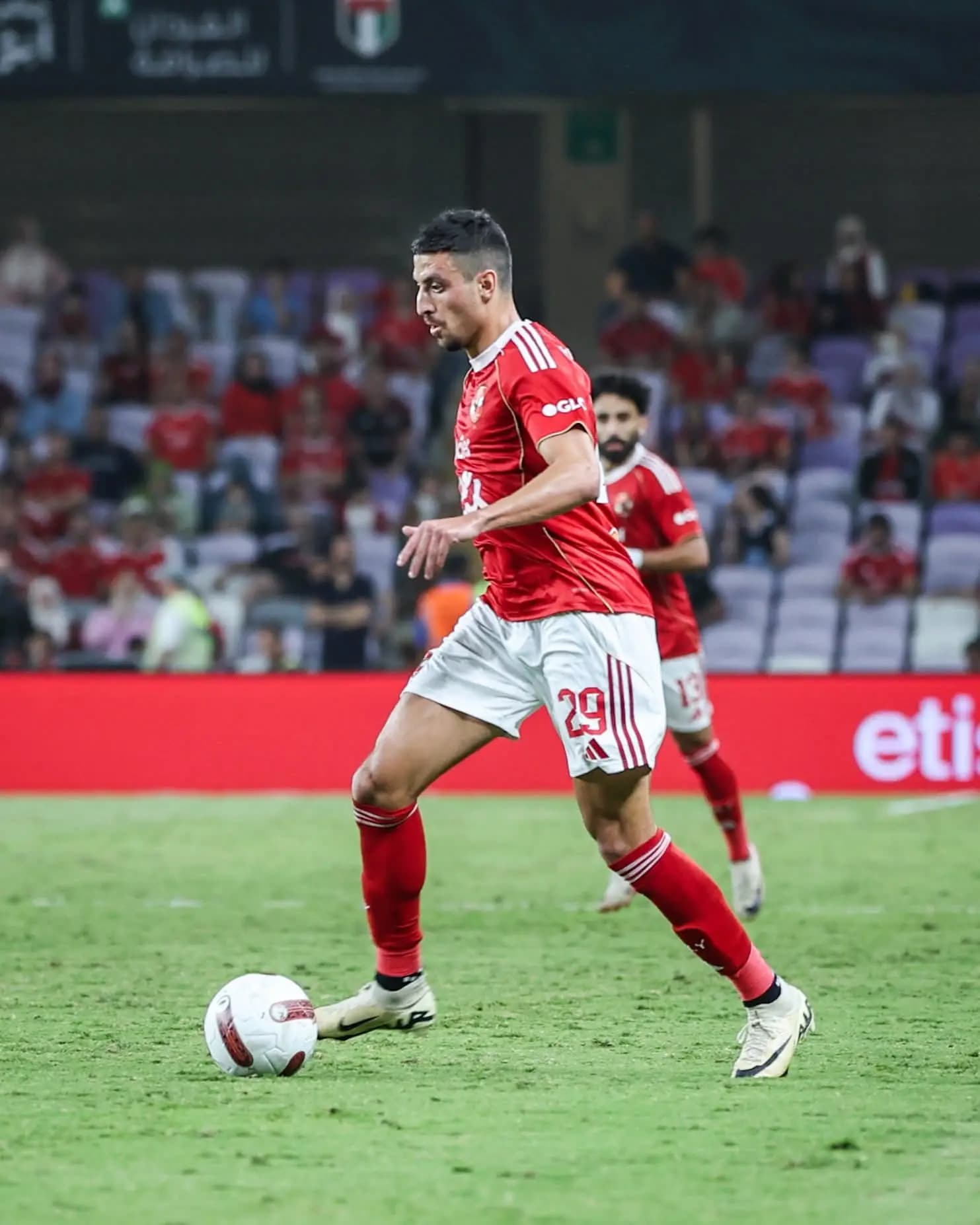 جمال حمزة يفضل حسين الشحات مهاريًا