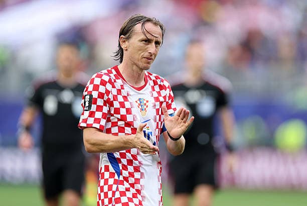 مودريتش يعبر عن خجله لأول مرة منذ 20 عامًا عقب فوز إنجلترا