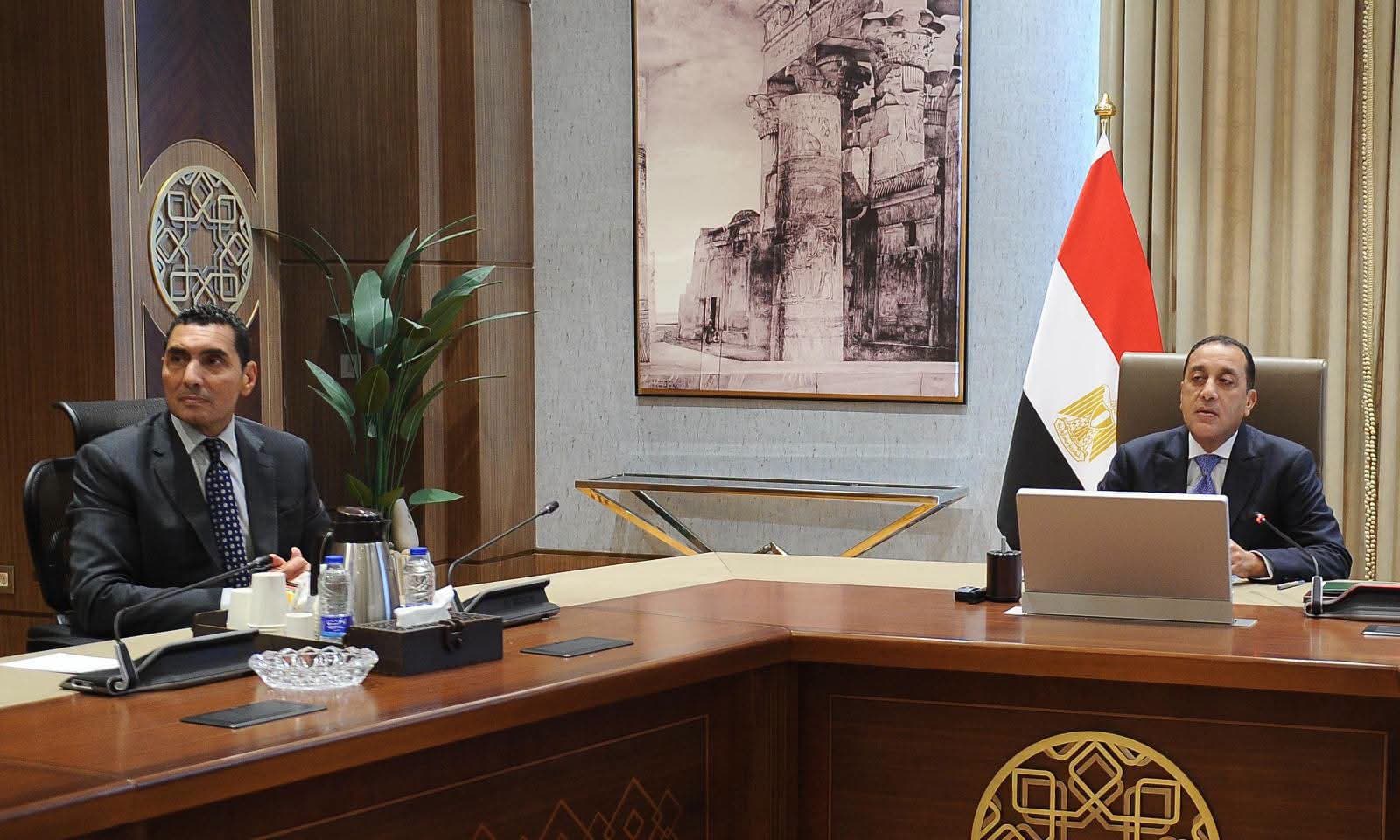 مدبولي يناقش مع وزير الرياضة قضايا الشباب قبل مؤتمر أكتوبر