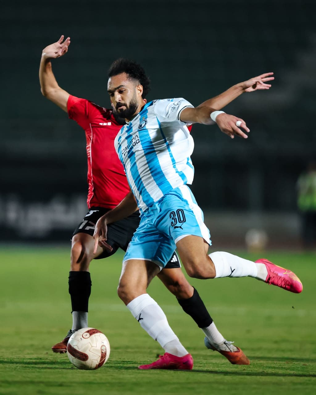 بيراميدز يتقدم على طلائع الجيش 2-1 في الشوط الأول