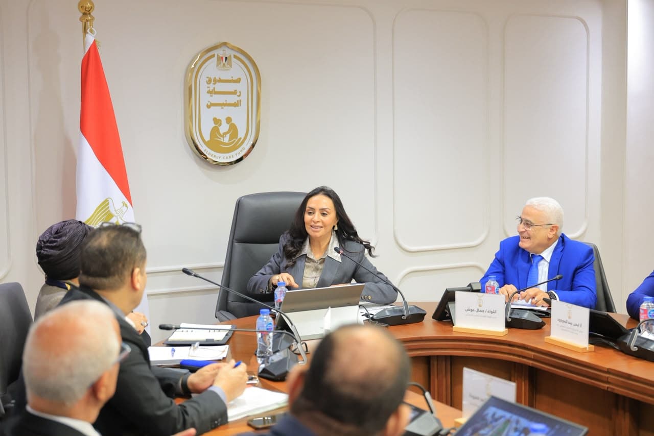 مايا مرسي تؤكد أهمية رعاية كبار السن