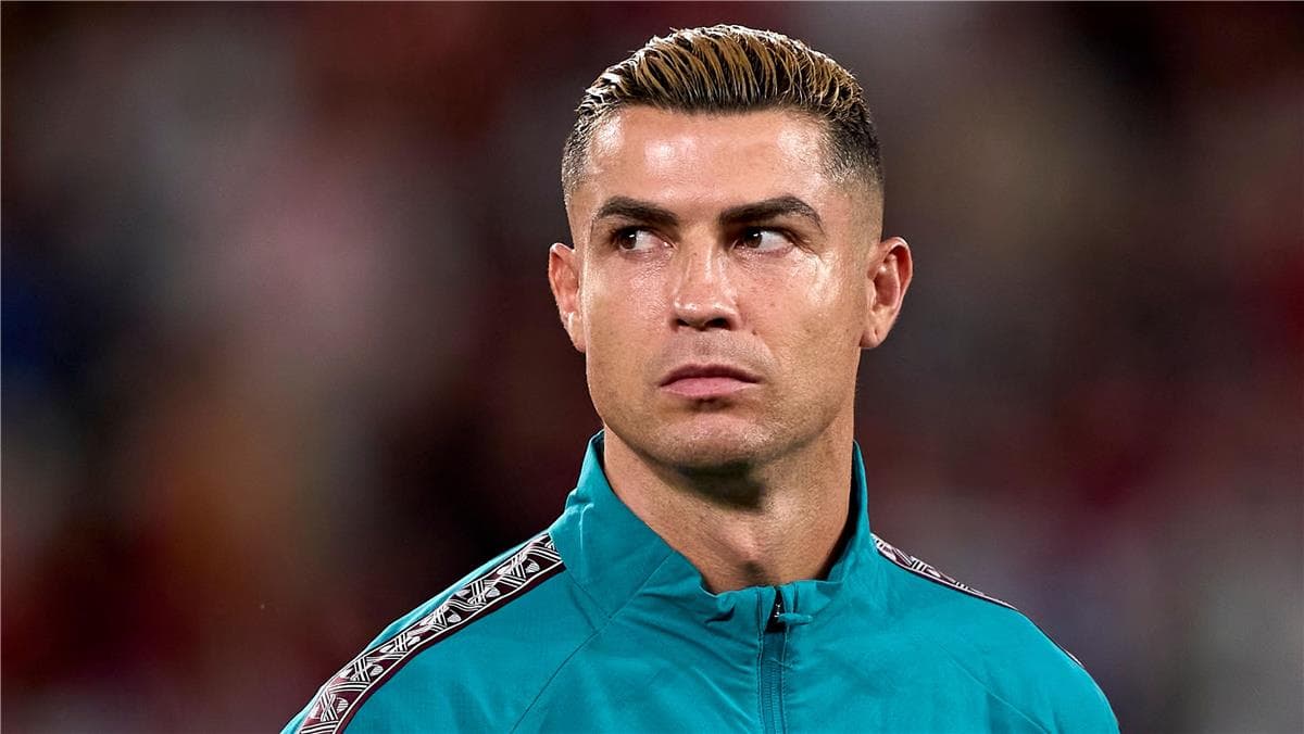 الركراكي ينتقد معاملة رونالدو