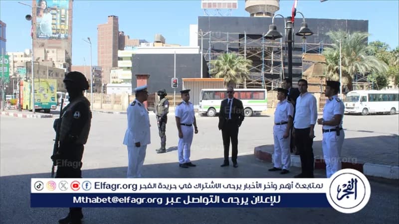 مدير أمن سوهاج يتابع التمركزات الأمنية بميدان الثقافة