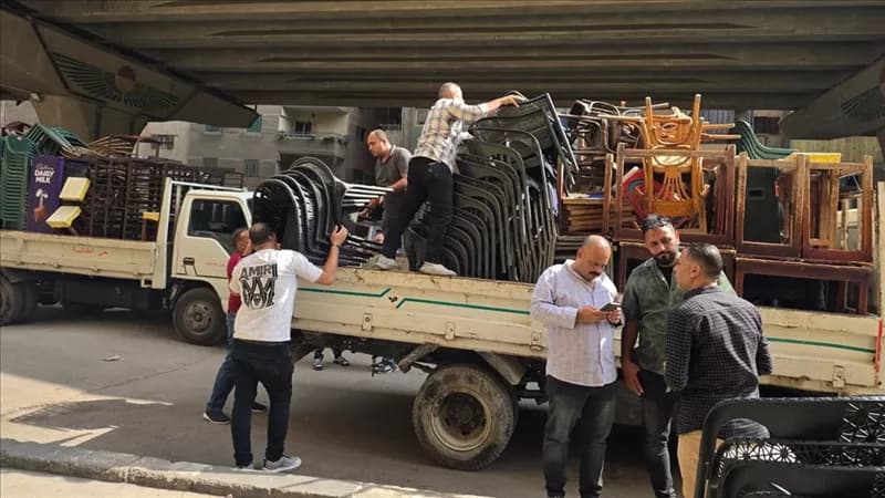 محافظ الجيزة يوجه بغلق المقاهي المخالفة وإزالة القمامة