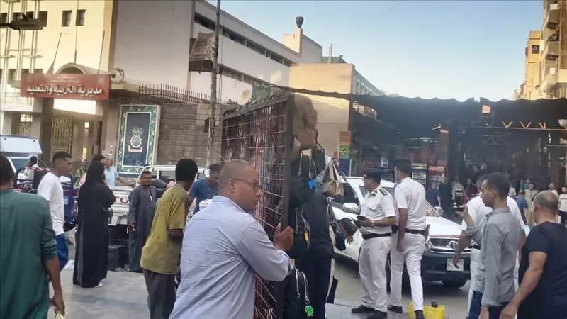 أسوان تلاحق إشغالات ومخالفات بناء