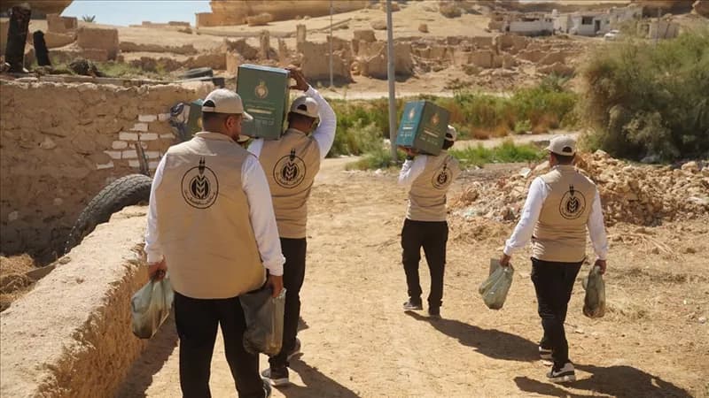 بيت الزكاة يطلق قافلة مساعدات بمطروح