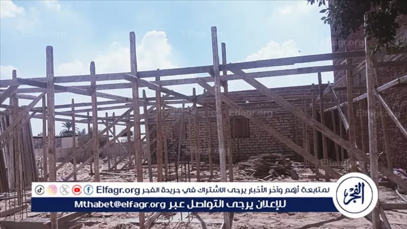 محافظ الإسماعيلية يزيل مخالفات البناء