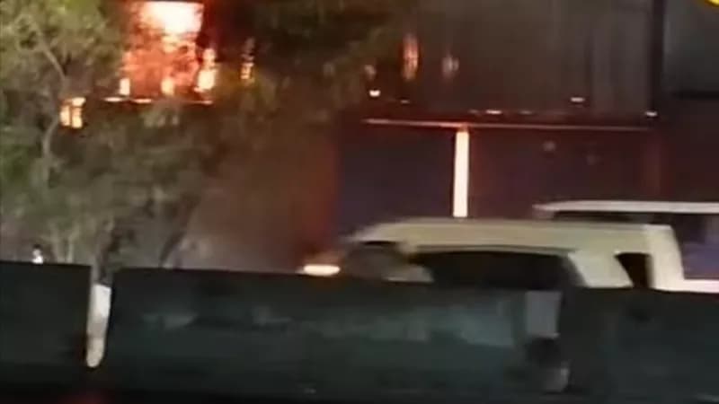 السيطرة على حريق مخلفات خشبية في ميت حلفا