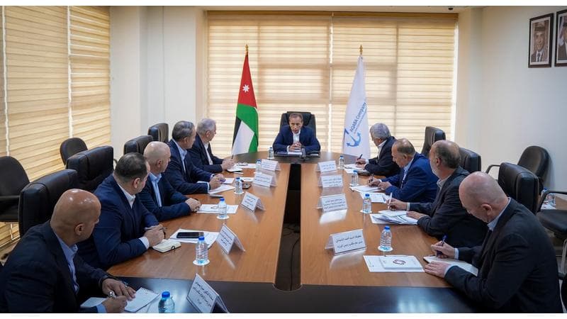 Hassan reviews Aqaba oil port decisions
