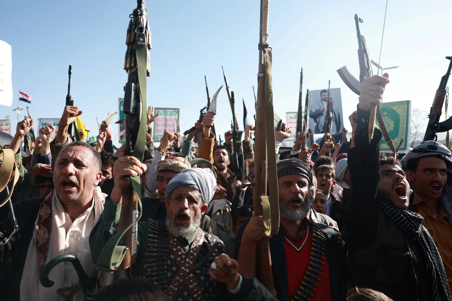 Yemen clashes kill 73 at camp