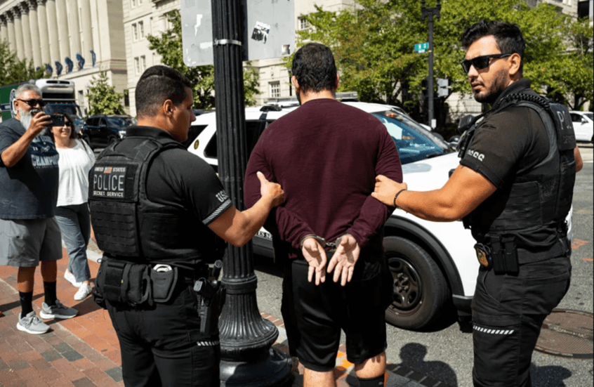 Security alert at White House after vehicle incident
