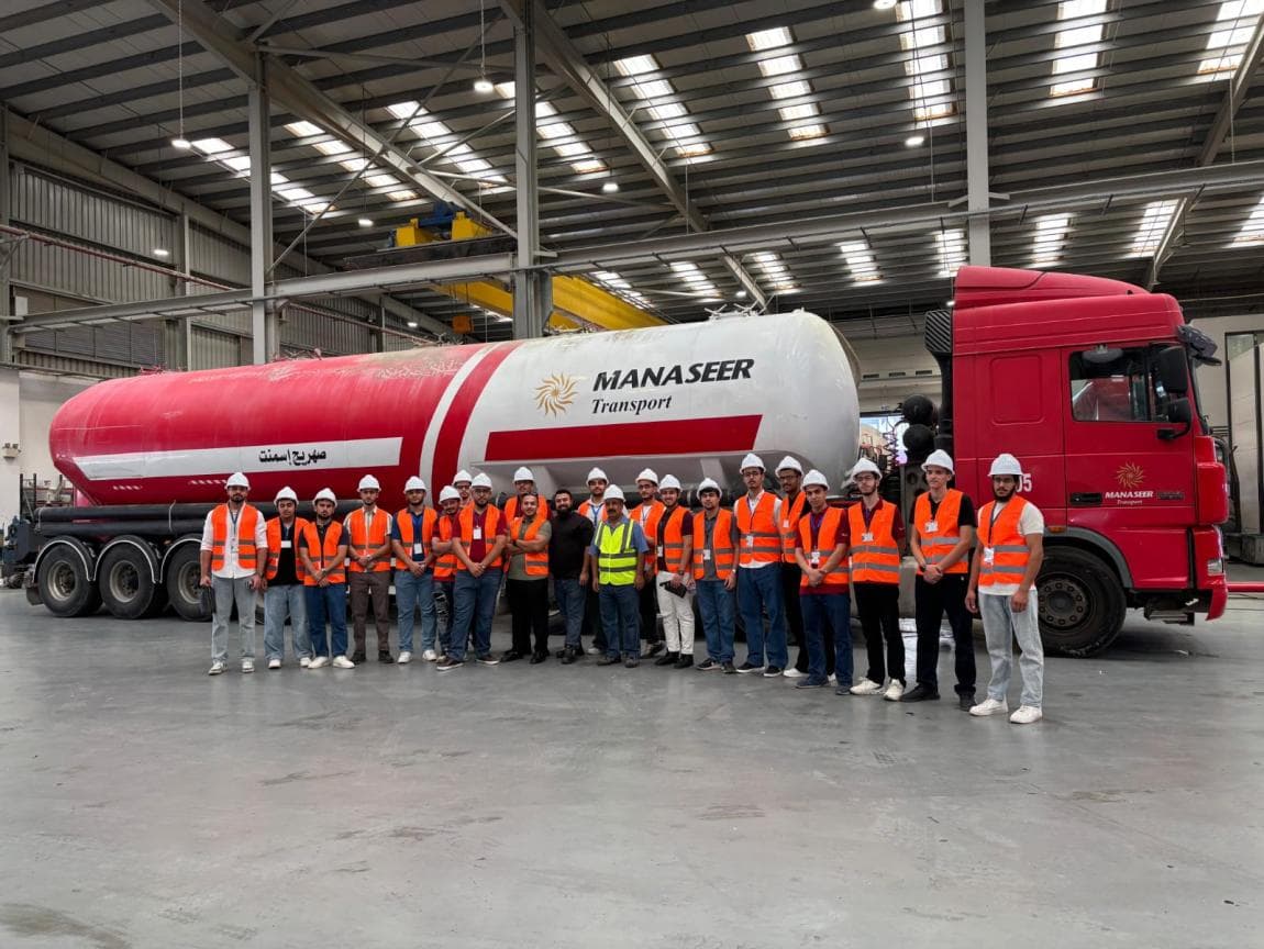 Al-Manasir invites future engineers to tour its maintenance center