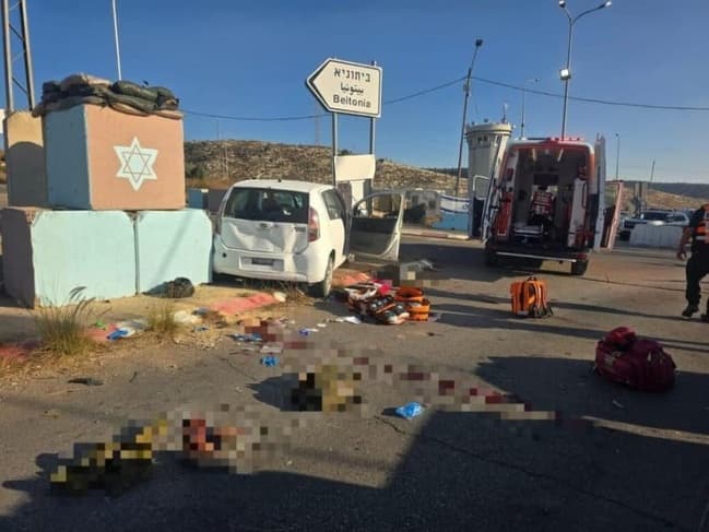 Israeli officer wounded in Ramallah vehicle attack