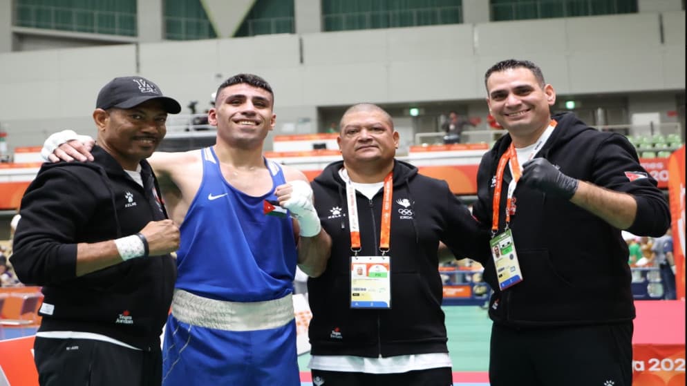 Hussein Ashish reaches Nagoya boxing semi-finals