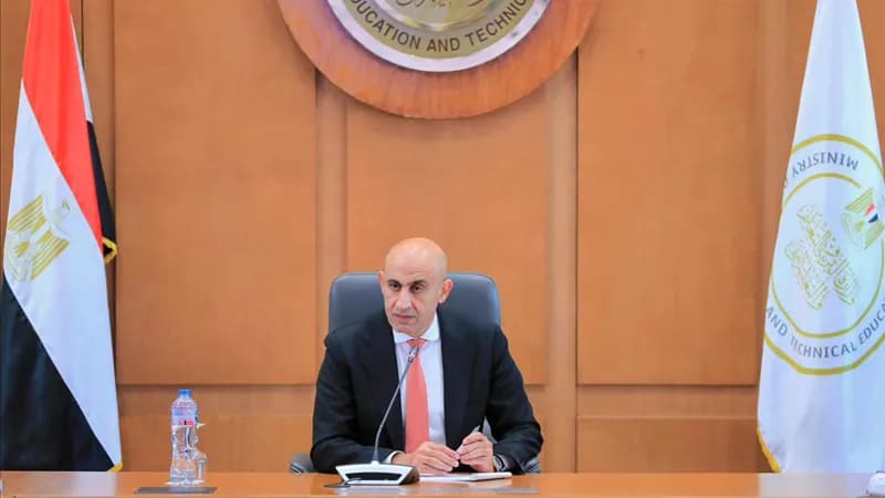 وزير التعليم يكشف عن إجراءات بشأن مراكز الدروس