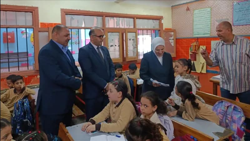 همت أبو كيلة تراقب مدارس منشأة ناصر والخليفة استعدادا لامتحانات أكتوبر