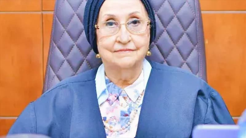 شيخ الأزهر يعزي في عميدة كلية البنات الأسبق