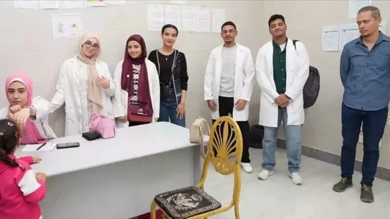 قافلة طب أسيوط تجري فحوصات مجانية في بني مر