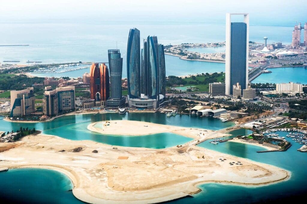 إمارات وفرنسا توسيع التعاون في الذكاء الاصطناعي