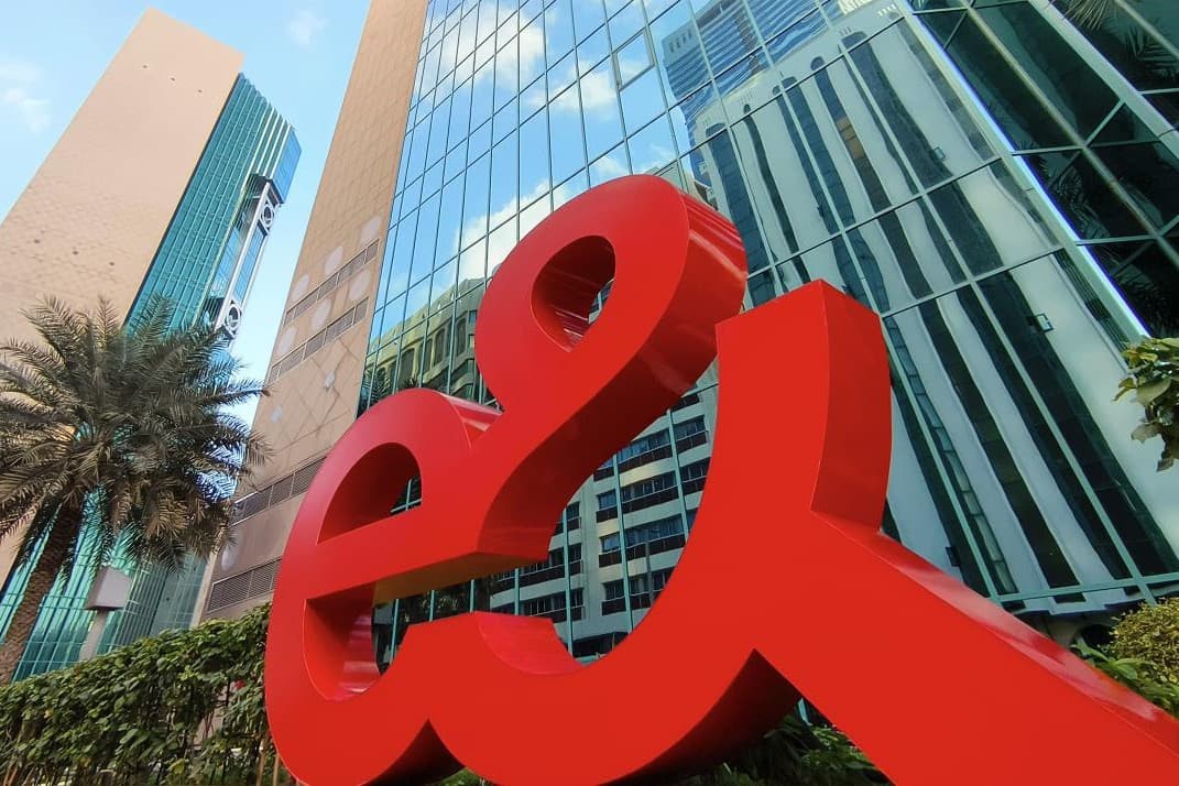 e Group fully sells Vodafone stake