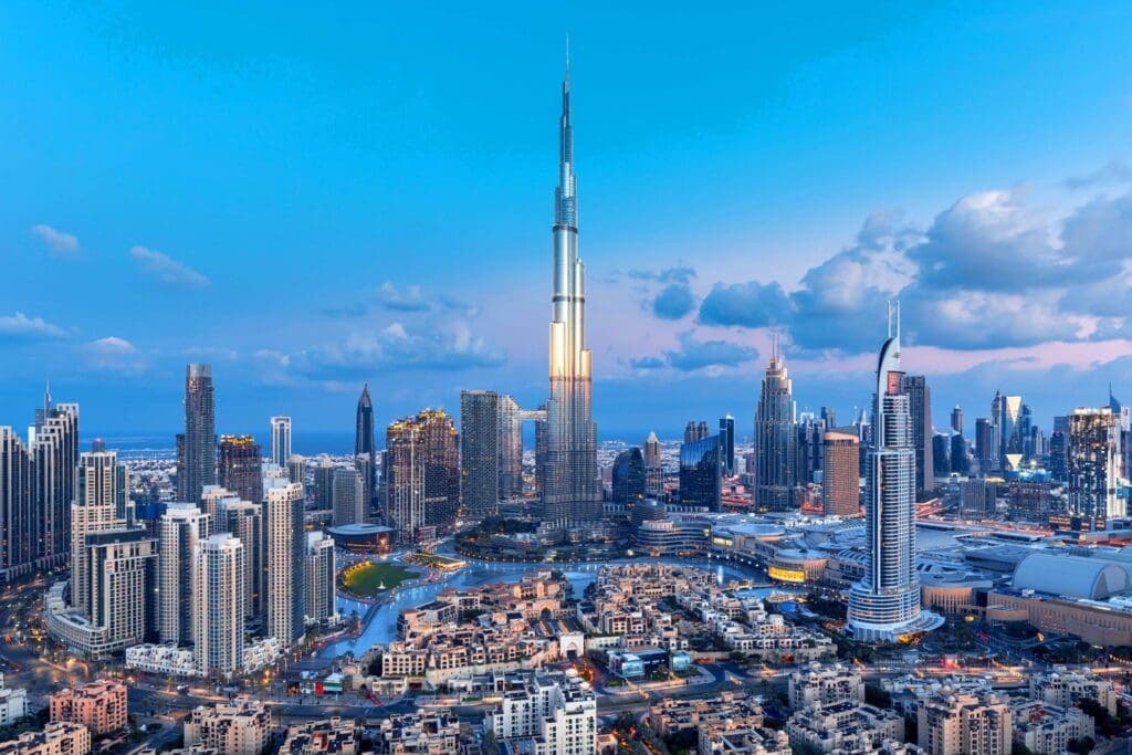 62% من الشركات الإماراتية تطور محتواها للذكاء الاصطناعي