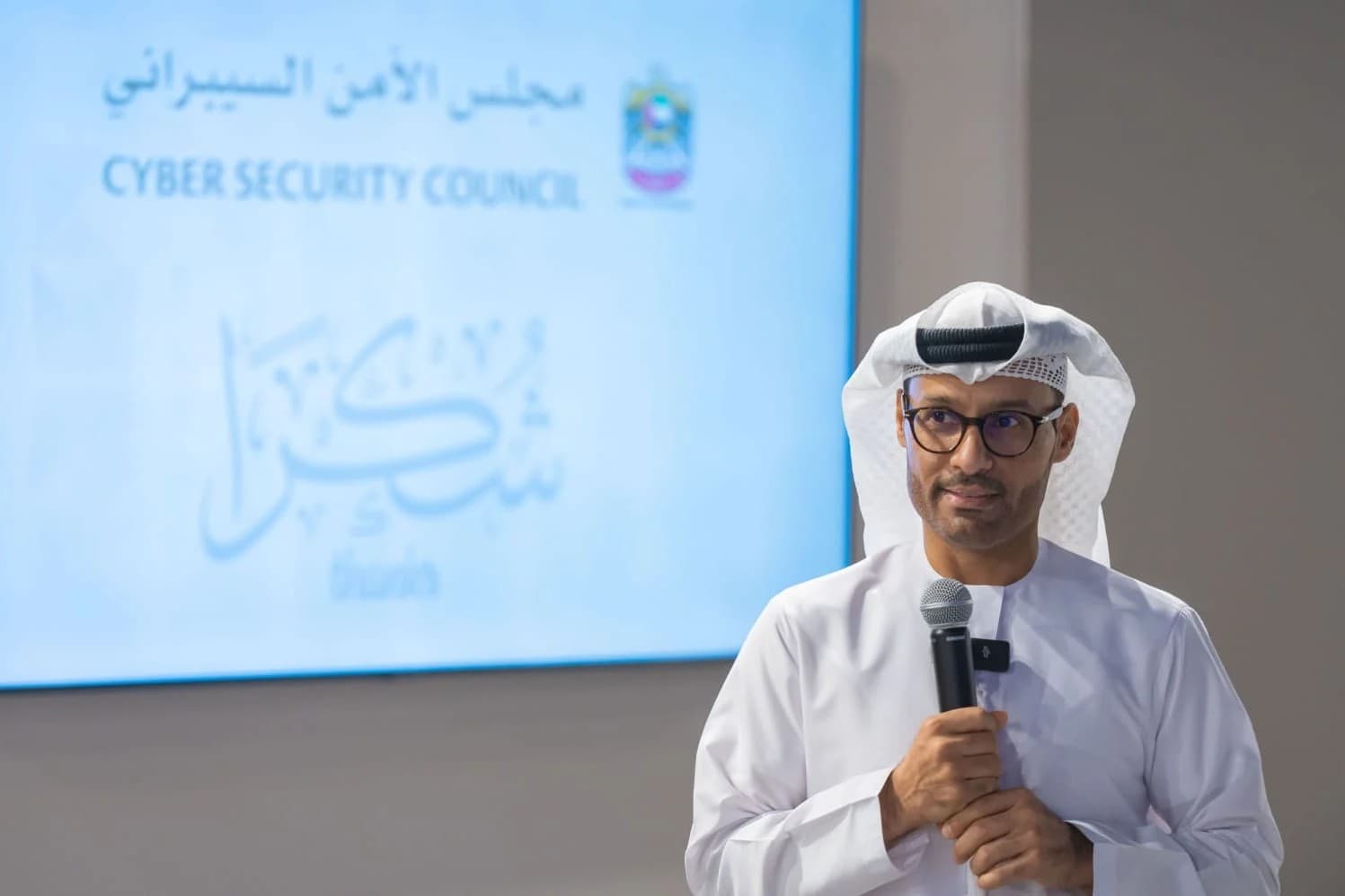 الإمارات ترد على هجمات إلكترونية كثيفة
