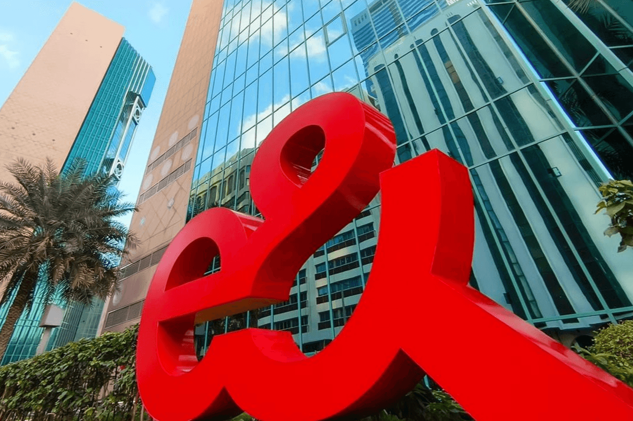e& UAE Deploys First U6GHz Mobile Network